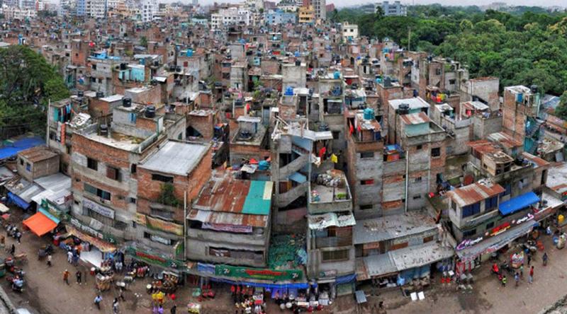 মোহাম্মদপুরের জেনেভা ক্যাম্পে অভিযান, মাদকসহ আটক ৮