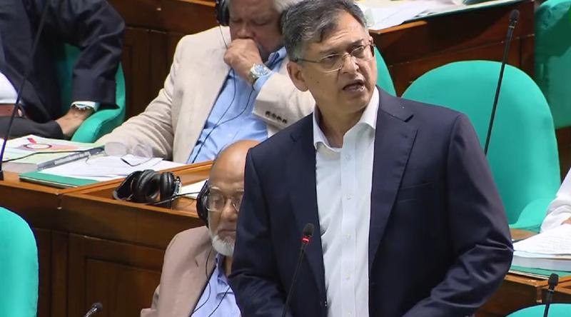 ইমোশন দিয়ে নয়, রাষ্ট্র চলে সংবিধান ও আইনের মাধ্যমে: স্বরাষ্ট্রমন্ত্রী