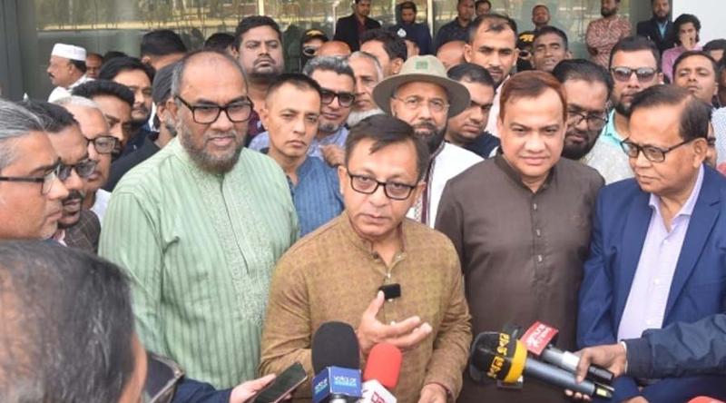 জ্বালানি ও ভোজ্যতেলের সরবরাহ প্রচুর, অহেতুক আতঙ্কিত হওয়ার কারণ নেই: বাণিজ্যমন্ত্রী