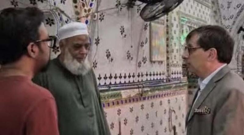 ঐতিহাসিক তারা মসজিদ পরিদর্শনে ফ্রান্সের রাষ্ট্রদূত