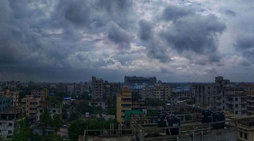 ঢাকায় মেঘলা থাকবে আকাশ, হতে পারে বজ্রবৃষ্টি