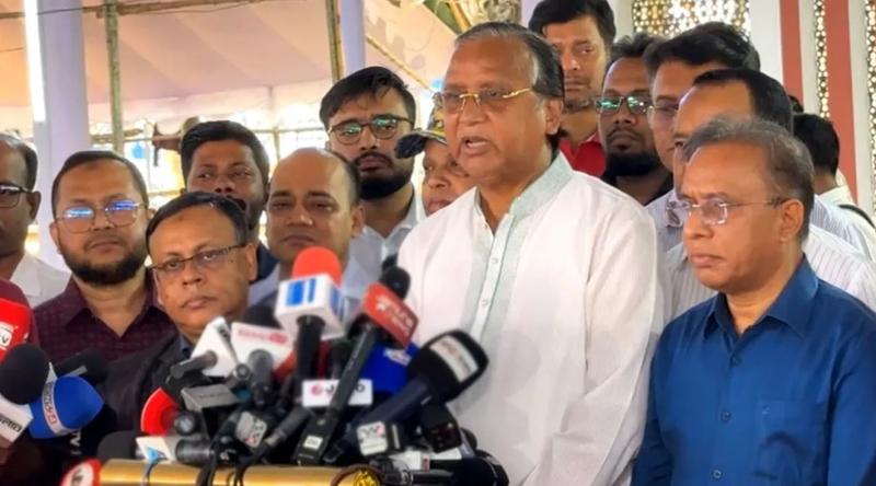 নামাজ আদায়ের জন্য প্রস্তুত জাতীয় ঈদগাহ, প্রধান জামাত সকাল সাড়ে ৮টায়