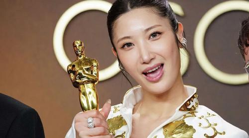 ছেড়ে দিতে চেয়েছিলেন ইন্ডাস্ট্রি, আজ হাতে অস্কারের ট্রফি