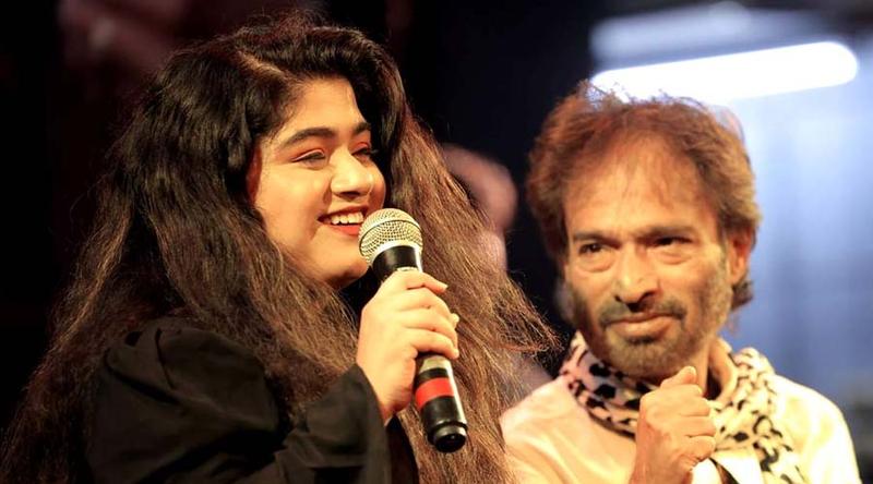 বাবা নচিকেতার সঙ্গে এক মঞ্চে গান গাইতে ভয় পান মেয়ে ধানসিড়ি?