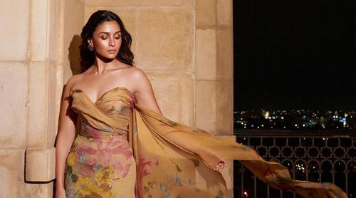 আলিয়ার সম্পদের পরিমাণ কত?