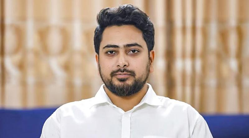 সরকারি দল ভুল পথে হাঁটলে এনসিপি ঠিক পথ দেখাবে: নাহিদ