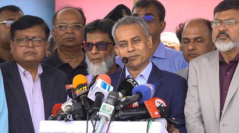 নির্ধারিত ভাড়ার থেকে বেশি ভাড়া নিচ্ছে না বাস মালিকরা: সড়কমন্ত্রী