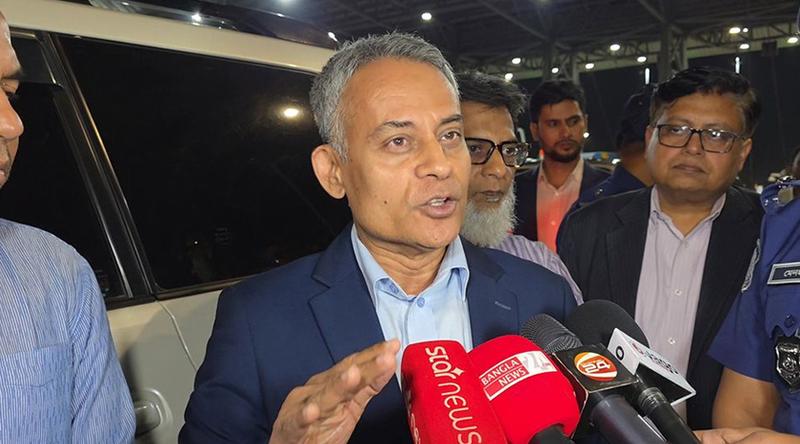 গণপরিবহণে পর্যাপ্ত তেল দেওয়া হচ্ছে, কোথাও কোনো সংকট নেই: সড়কমন্ত্রী