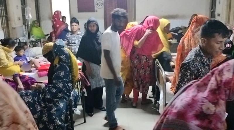 পাবনায় ইফতার খেয়ে অসুস্থ অর্ধশতাধিক শ্রমিক