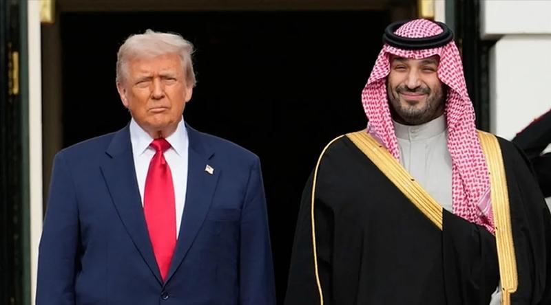 ইরানে আরও কঠোর হামলা চালাতে ট্রাম্পকে তাগাদা দিচ্ছেন সৌদির প্রিন্স