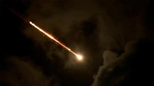 ইসরায়েলের পর আমিরাতেও মিসাইল ছুড়ল ইরান