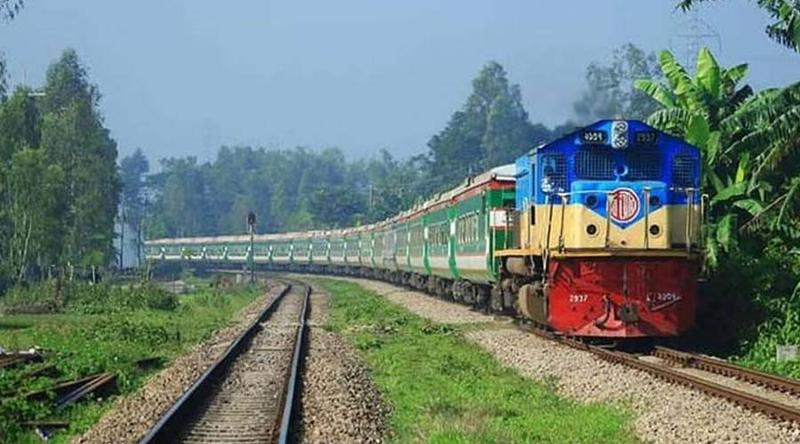 ঈদ ফিরতি ট্রেনযাত্রা, আজ পাওয়া যাবে ২৭ মার্চের টিকিট