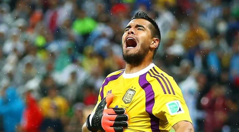 অবসরের সিদ্ধান্ত আর্জেন্টিনার তারকা গোলরক্ষক রোমেরোর