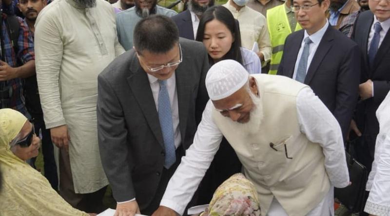 ঈদ উপলক্ষে জামায়াত ও চীনা দূতাবাসের যৌথ উদ্যোগে দুস্থদের মাঝে ফুডপ্যাক বিতরণ