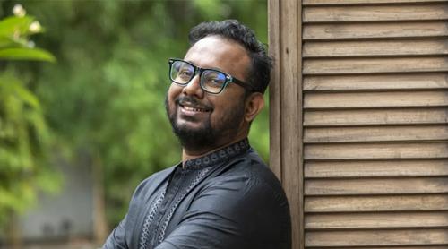 সব গল্প চিৎকার করে বলা হয় না, কিছু ফুটতে থাকে ভেতরে ভেতরে: রাফী