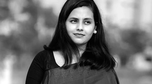 স্বামী-সন্তানকে পাশের রুমে আটকে রেখে বিশ্ববিদ্যালয় শিক্ষার্থীর আত্মহত্যা