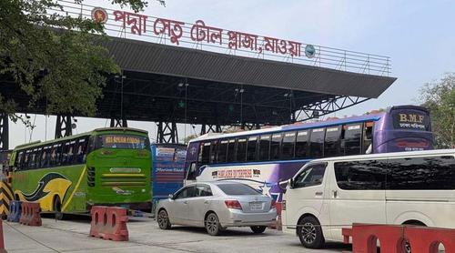 পদ্মা সেতু এলাকায় গাড়ির চাপ বাড়লেও নেই যানজট