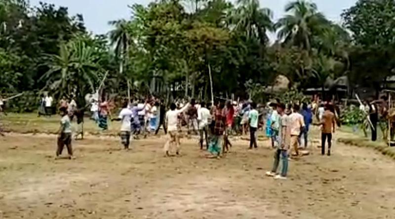 ঈদে গরু জবাই নিয়ে দুই পক্ষের সংঘর্ষ, আহত ১৫