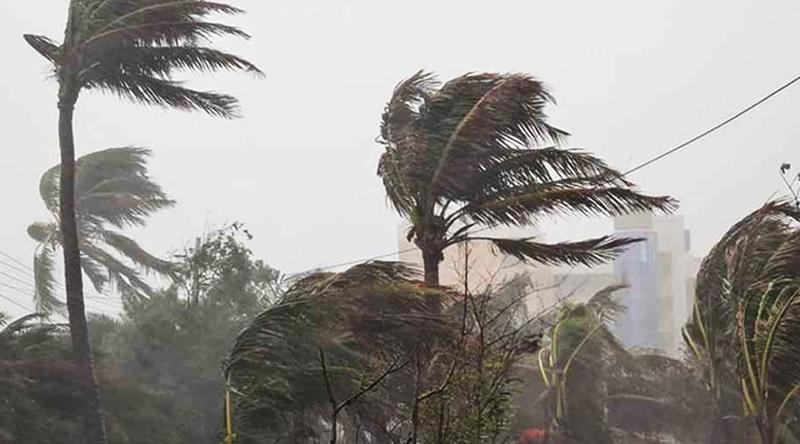 রাতেই ১০ জেলায় ঝড়ের আশঙ্কা