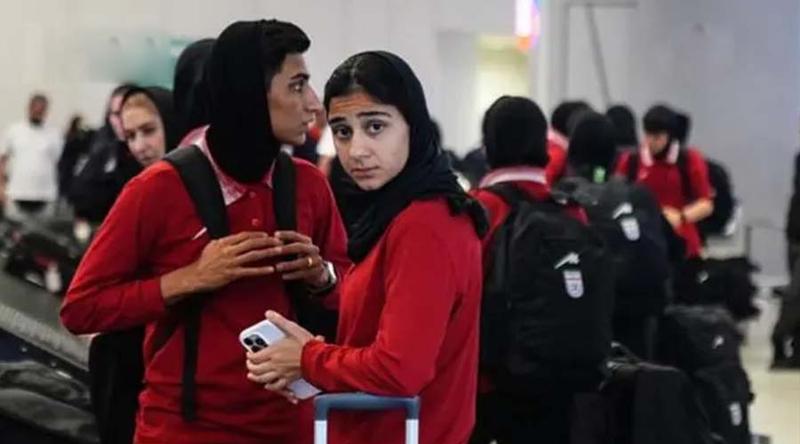 তুরস্ক সীমান্ত দিয়ে দেশে ফিরছেন ইরানের নারী ফুটবলাররা