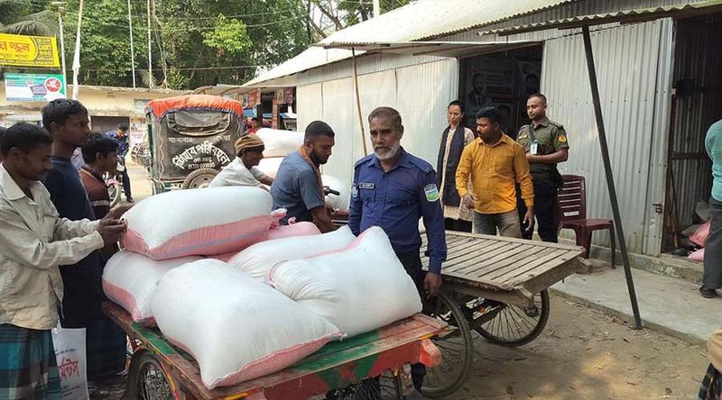 সরিষাবাড়ীতে ৬৬ বস্তা সরকারি চাল জব্দ