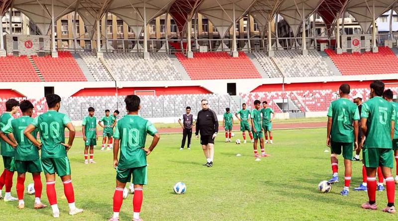 নতুন মিশনে সাফ অনূর্ধ্ব- ২০ এ বাংলাদেশ, দল নিয়ে আত্মবিশ্বাসী নতুন কোচ