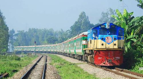 একতা এক্সপ্রেস ঢাকা ছাড়বে বিকেল ৪টা ৫০ মিনিটে, অনিশ্চয়তায় নীলসাগর