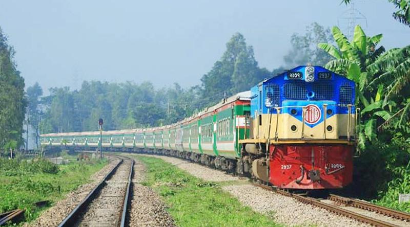 একতা এক্সপ্রেস ঢাকা ছাড়বে বিকেল ৪টা ৫০ মিনিটে, অনিশ্চয়তায় নীলসাগর