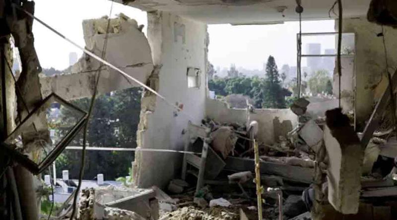 ইরানের ব্যালিস্টিক ক্ষেপণাস্ত্রের আঘাতে ব্যাপক ক্ষয়ক্ষতি ইসরায়েলের