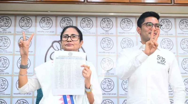 বিধানসভা নির্বাচনে সংখ্যালঘু ভোট টানতে ৪৭ জন মুসলিমকে প্রার্থী করলেন মমতা