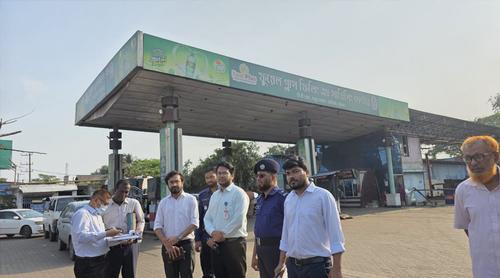 চট্টগ্রামে ৩ ফিলিং স্টেশনে অভিযান, ৫৫ হাজার টাকা জরিমানা