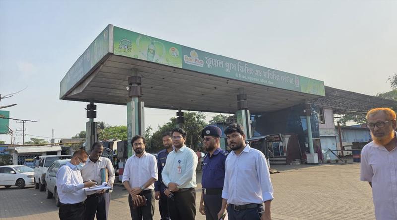 চট্টগ্রামে ৩ ফিলিং স্টেশনে অভিযান, ৫৫ হাজার টাকা জরিমানা