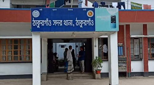 ঠাকুরগাঁওয়ে নাশকতার পরিকল্পনা, অস্ত্রসহ ৮ নিষিদ্ধ ছাত্রলীগ কর্মী গ্রেপ্তার