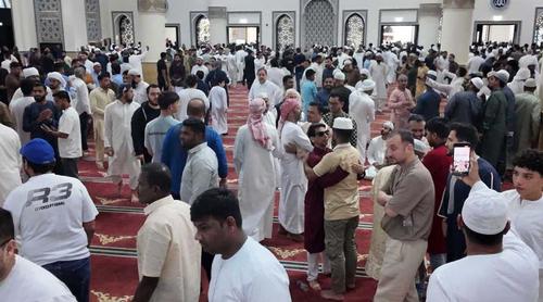 সংযুক্ত আরব আমিরাতে উৎসবমুখর পরিবেশে ঈদ উদযাপন