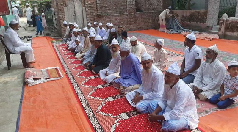 সৌদি আরবের সঙ্গে মিল রেখে ১ দিন আগে বরগুনার অর্ধশত গ্রামে ঈদ উদযাপন