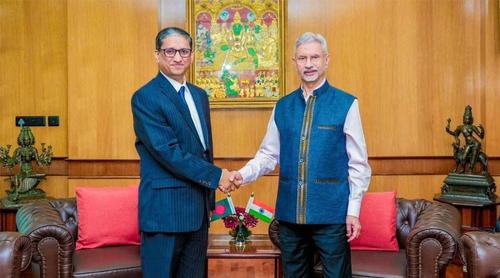 জয়শঙ্করের সঙ্গে হাইকমিশনার রিয়াজ হামিদুল্লাহর সাক্ষাৎ