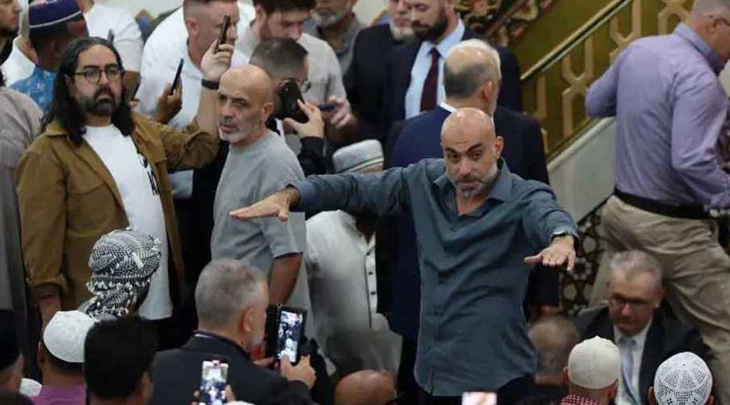 সিডনির মসজিদে তোপের মুখে অস্ট্রেলিয়ার প্রধানমন্ত্রী