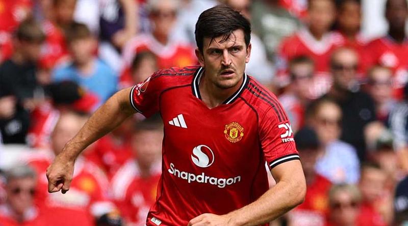 ইংল্যান্ড জাতীয় দলে ফিরলেন ম্যাগুইয়ার