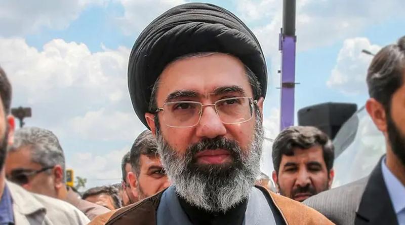 জাতীয় ঐক্যই শত্রুকে পিছু হটতে বাধ্য করবে : মোজতবা খামেনি