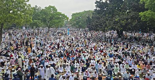 ছয় লাখ মুসল্লির ঢলে ইতিহাস ছুঁলো শোলাকিয়া ময়দান