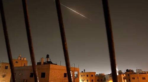 ইসরায়েলকে লক্ষ্য করে মিসাইল ছুড়ল ইরান