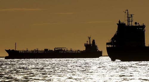 ইরানি তেলের ওপর নিষেধাজ্ঞা শিথিল, এশিয়ার বাজারে বাড়তে পারে তেল সরবরাহ