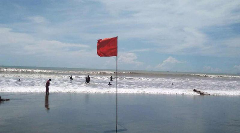 ঢাকাসহ দেশের ২০ অঞ্চলে ঝড়ের আভাস, নদীবন্দরে সতর্ক সংকেত