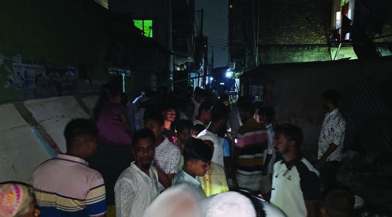 নারায়ণগঞ্জে গ্যাস লিকেজে বিস্ফোরণ, উড়ে গেল রান্নাঘর-বাথরুমের ছাদ