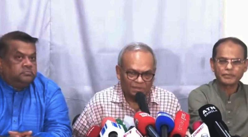 নির্ভয়ে কথা বলাই গণতন্ত্রের প্রধান শর্ত: রিজভী