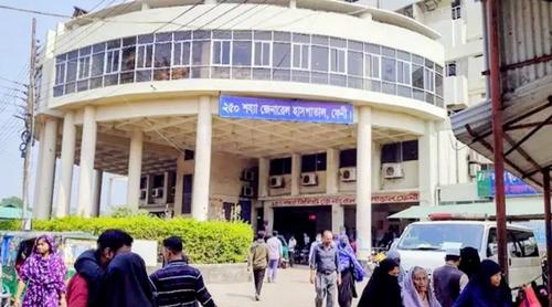 ফেনীতে সড়ক দুর্ঘটনায় প্রাণ গেল তিন জনের