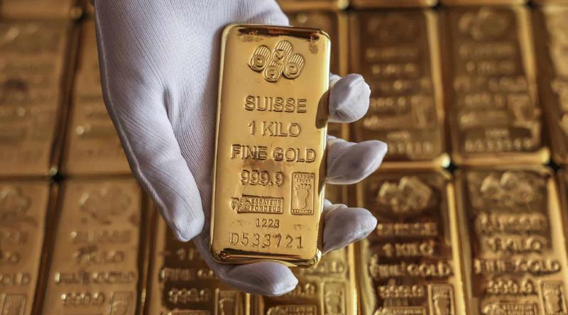 বিশ্ববাজারে স্বর্ণের দামে বড় ধস