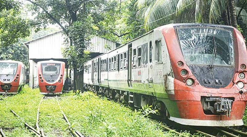 অবশেষে অচল ডেমু ট্রেন মেরামতের উদ্যোগ রেলওয়ের
