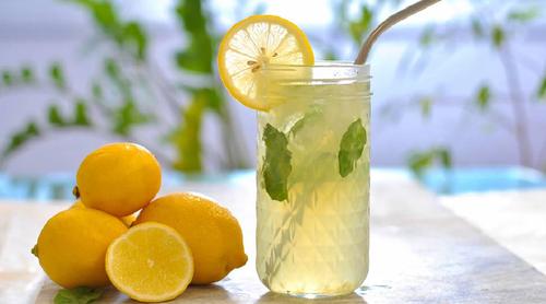 সকালে নাশতার পর লেবু পানি খাওয়ার ১০ উপকারিতা