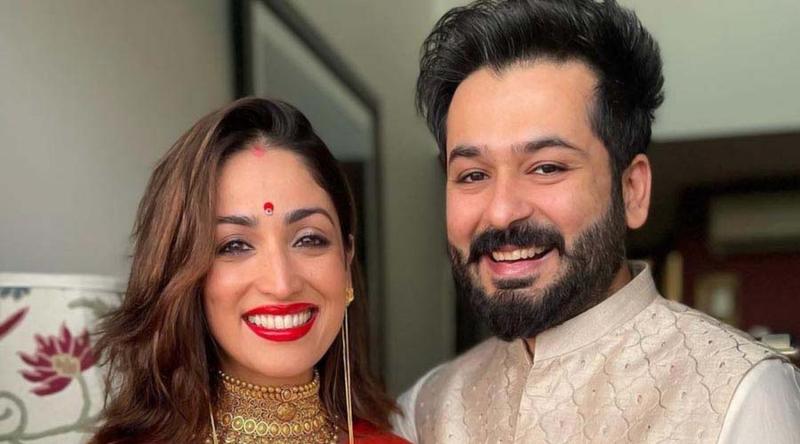 ‘ধুরন্ধর’-এর আদিত্যকে নিয়ে বরাবরই নীরব স্ত্রী ইয়ামি গৌতম!